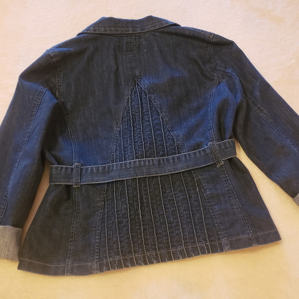 Unique Jean Jacket - Picture 2 of 5